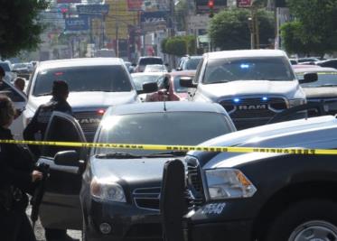 Tirotean vehículo en la calle Guerrero de Ciudad Obregón Tirotean vehículo en la calle Guerrero de Ciudad Obregón