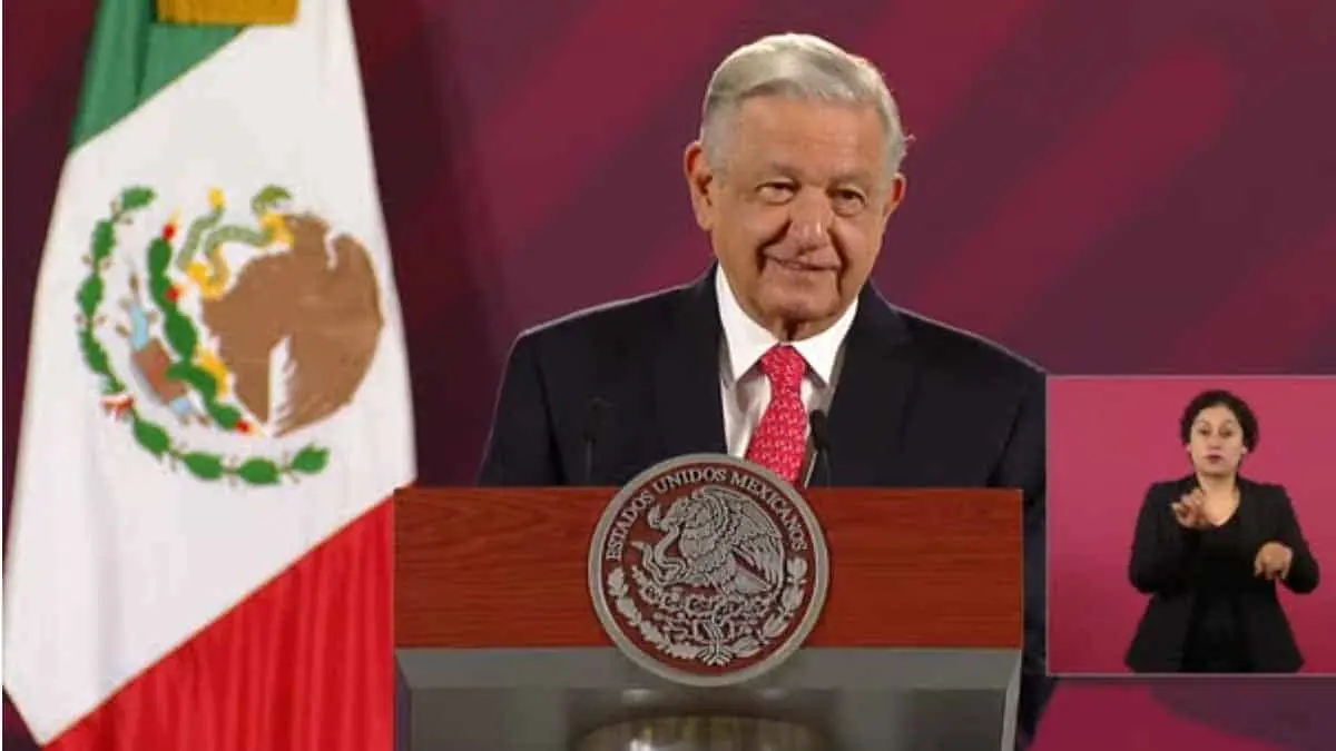 AMLO celebra regreso a clases: “es todo un acontecimiento”