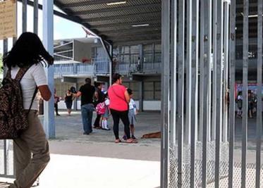 Regresan a clases 61 mil alumnos Regresan a clases 61 mil alumnos
