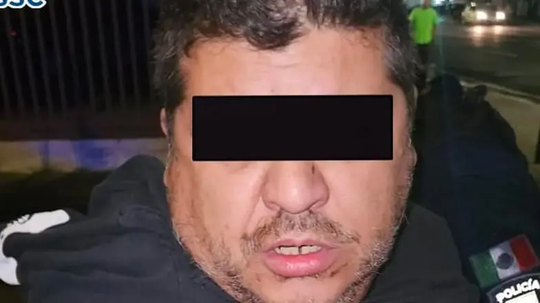 VIDEO | Hombre arrastra del pelo y golpea brutalmente a una mujer