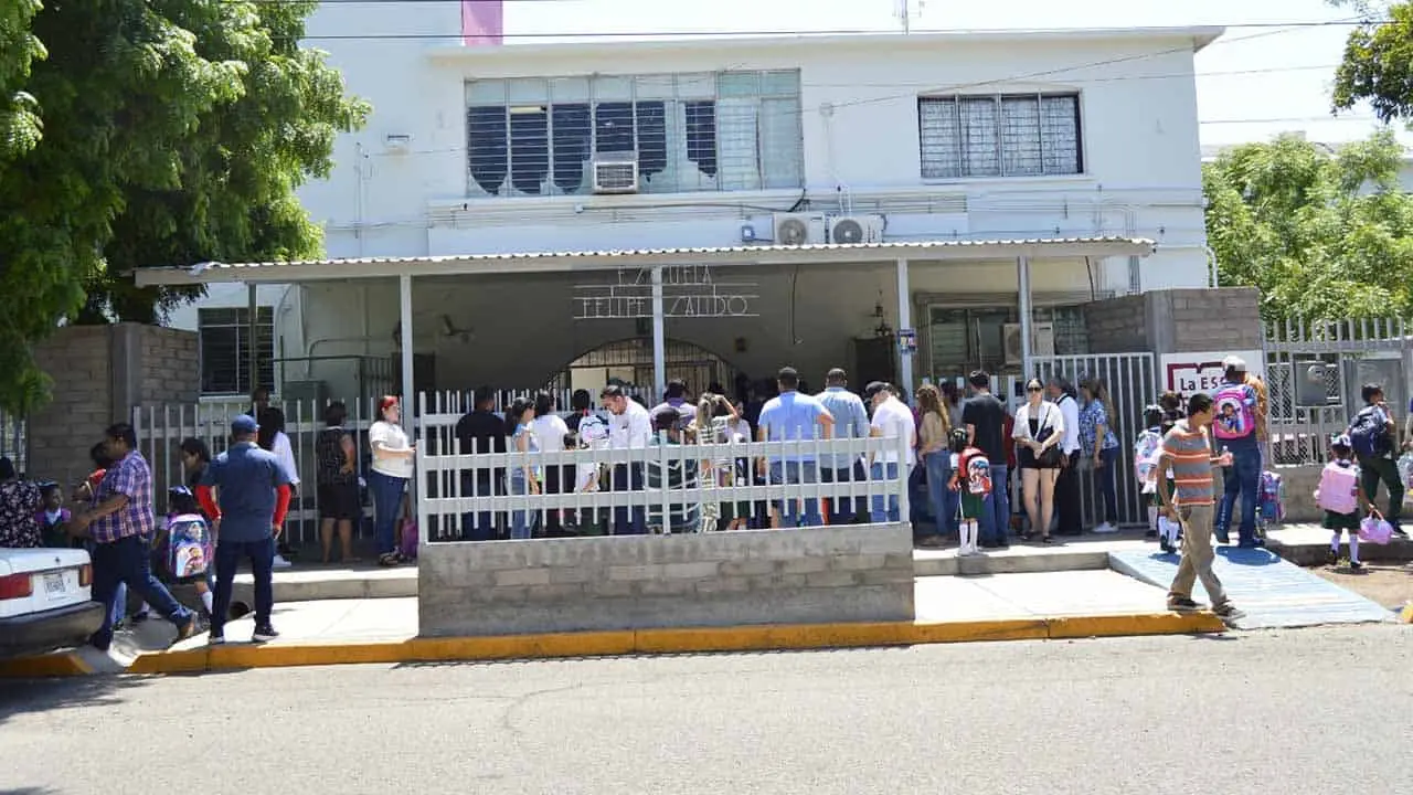 Puntual regreso a clases