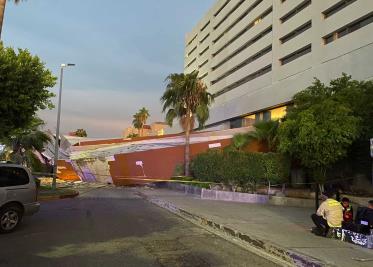 Falla estructural causa derrumbe en fachada de hotel Fiesta Americana en Hermosillo Falla estructural causa derrumbe en fachada de hotel Fiesta Americana en Hermosillo