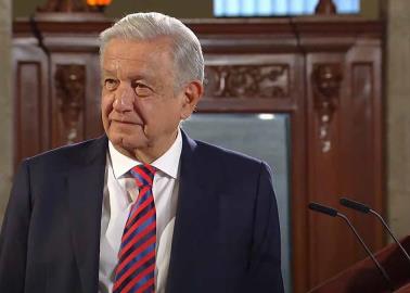 AMLO defiende a Yahritza y Su Esencia y los invita al Zócalo