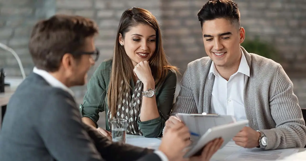 ¿Quieres trabajar en BBVA? Conoce la lista de sueldos que pagan en 2023