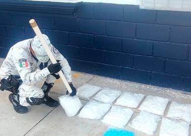 Encuentran droga oculta en tubos de PVC en Nogales