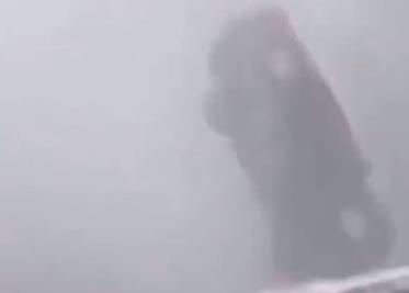 VIDEO | Tras el paso del huracán Idalia, un tornado levanta un auto en Carolina del Sur VIDEO | Tras el paso del huracán Idalia, un tornado levanta un auto en Carolina del Sur