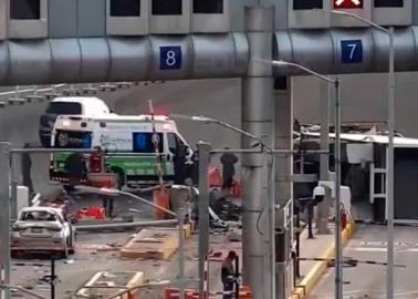 VIDEO | Camión choca contra una caseta de cobro en la autopista México-Toluca