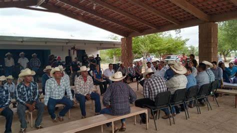 Autoridades de la Loma de Bácum se reúnen con el Gobierno Federal