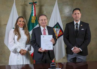 VIDEO | Alfonso Durazo entrega glosa de su Segundo Informe al Congreso de Sonora VIDEO | Alfonso Durazo entrega glosa de su Segundo Informe al Congreso de Sonora