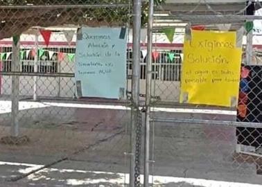 En Huatabampo, padres de familia toman otra escuela