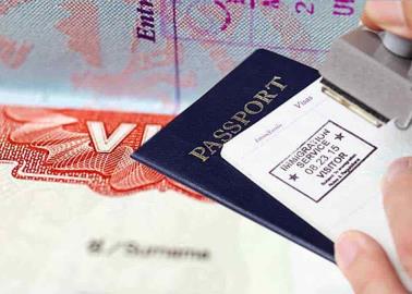 ¿Puede alguna empresa garantizar la aprobación de la visa americana?