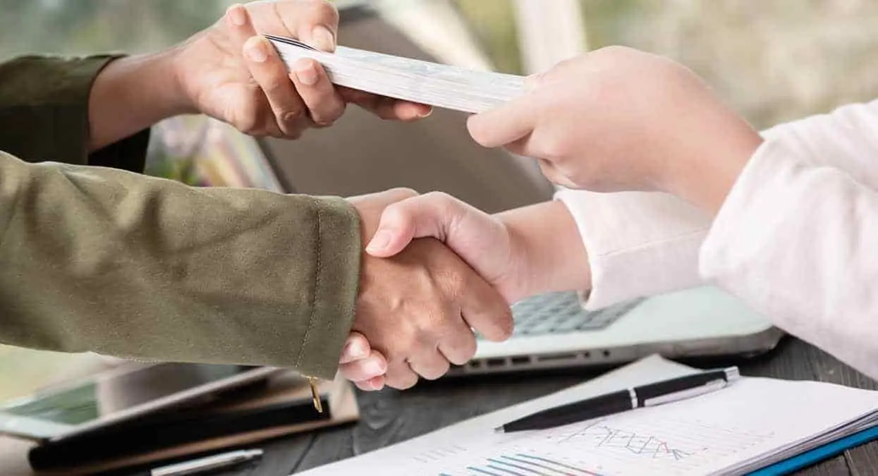 ¿Te atrasaste en el pago de un crédito de nómina? estas son las consecuencias