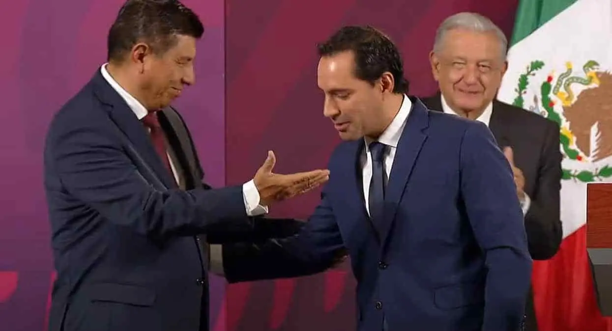 Mauricio Villa es nombrado presidente de la Conago en la mañanera de AMLO