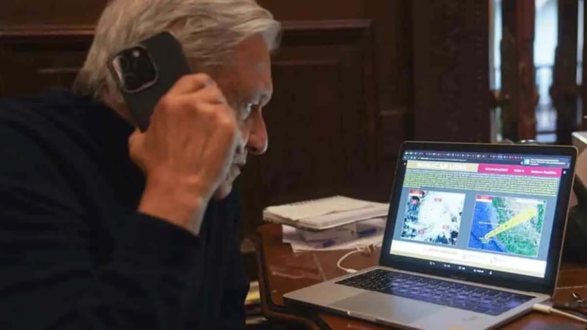 AMLO llama a nayaritas y jaliscienses a extremar precauciones por "Lidia"