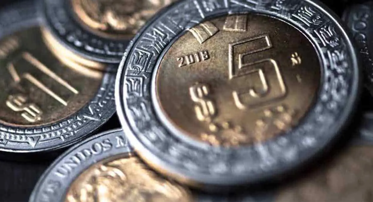 Peso vuelve a caer ante el dólar este miércoles 18 de octubre