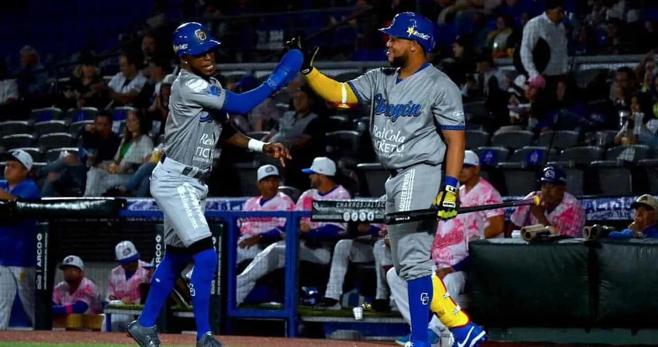 Yaquis pega primero en Guadalajara