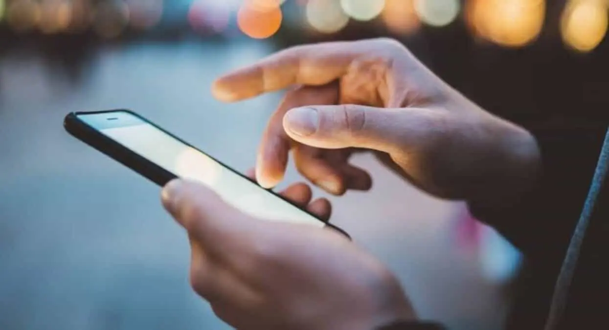 De esta manera puedes saber si alguien está rastreando la ubicación de tu celular