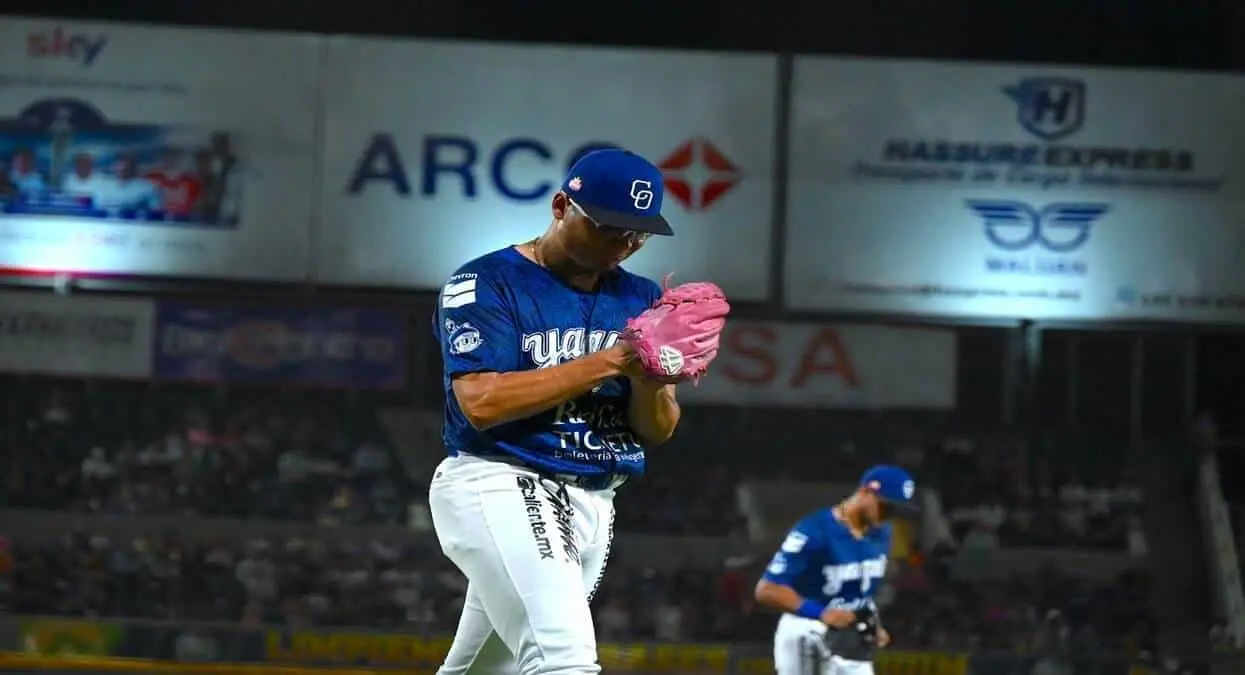 Serie y blanqueada para Yaquis de Obregón; vencen a Naranjeros 3-0