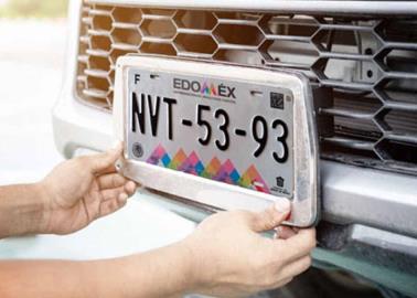 ¿A tu auto se le cayó la placa? esto es lo que debes de hacer