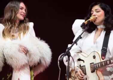 Belinda emociona y rompe en llanto al reunirse con ex compañeros de telenovelas Belinda emociona y rompe en llanto al reunirse con ex compañeros de telenovelas