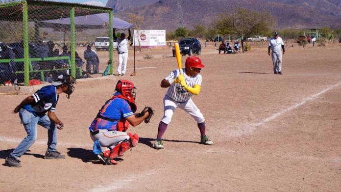 Dramática victoria de Rieleros en beisbol Súpermaster por 11-10 Dramática victoria de Rieleros en beisbol Súpermaster por 11-10