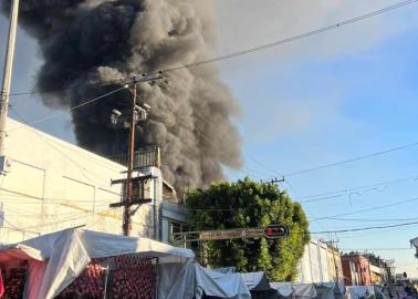 VIDEO | Incendio consume bodega de zapatos en Tepito; evacúan a 500 personas VIDEO | Incendio consume bodega de zapatos en Tepito; evacúan a 500 personas