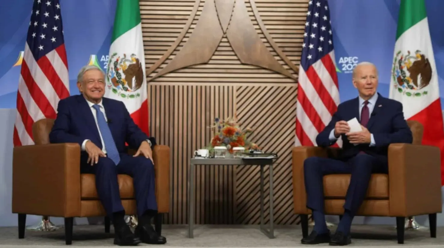 Biden bromea y expresa sus celos a AMLO por mostrarse cautivador ante su esposa