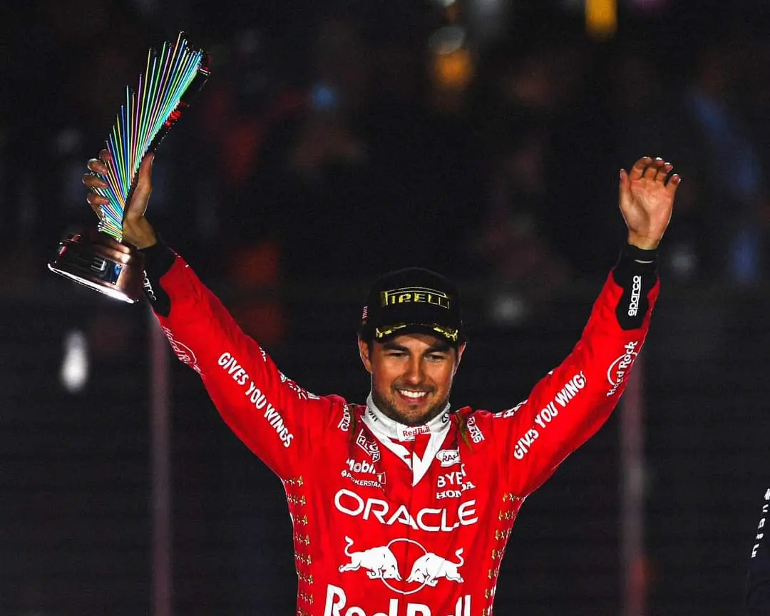Checo Pérez conquista podio y subcampeonato en el GP de Las Vegas, Nevada