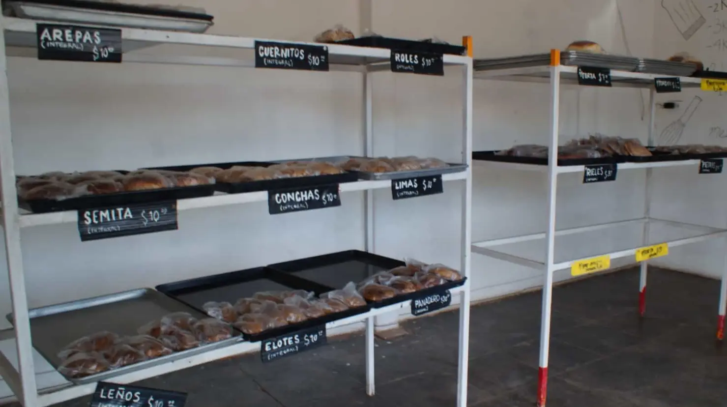 En esta panadería se elaboró el primer pan para hot dog en Ciudad Obregón