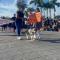 El Greñas, la mascota del Cobachito, presente en el desfile revolucionario en Cajeme 