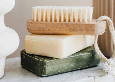 Walmart tiene a un gran precio uno de los mejores jabones neutros para bañarte, avalado por Profeco