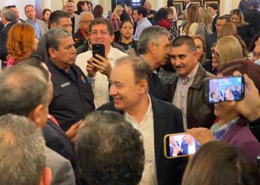 Afonso Durazo garantiza a todos los alcaldes que les llegará el recurso para el pago de aguinaldos