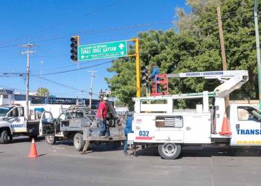 Reinstalan semáforo de la 200 y Otancahui en Ciudad Obregón