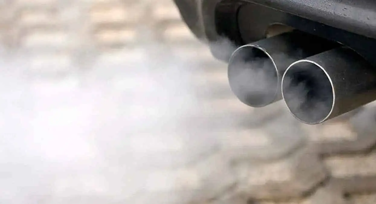 ¿Es bueno cambiar el escape del auto? esto es lo que sabemos