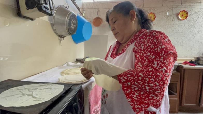 De Cócorit para el mundo; innovan preparando buñuelos llenos de tradición y sabor