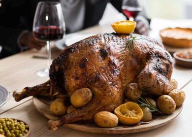 ¿Sabes por qué la tradición de comer pavo en Navidad es de origen mexicano?