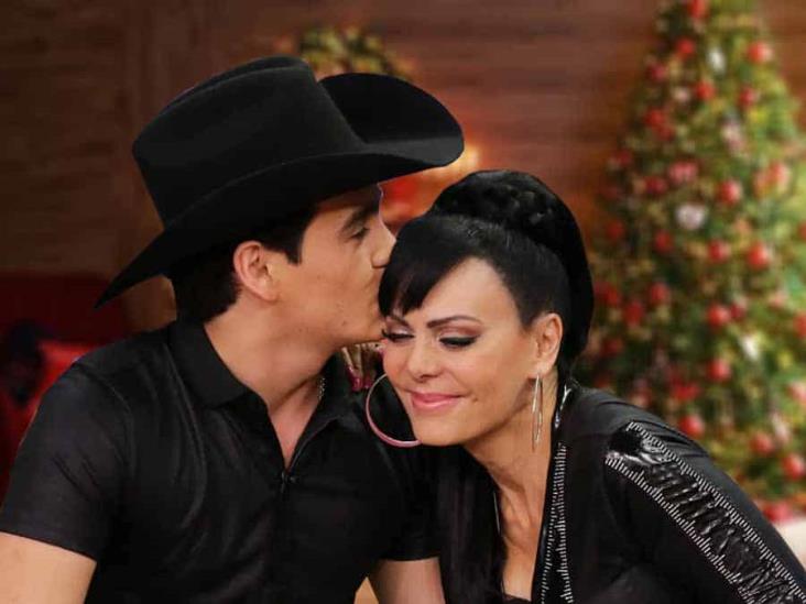 Diario del Yaqui - Amarga Navidad para Maribel Guardia al ser la primera  que pasará sin Julián Figueroa