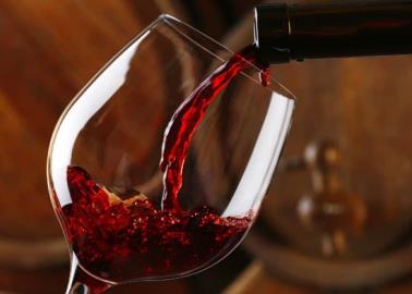 ¿Por qué no se debe exceder con el consumo de alcohol en festejos de Fin de Año?