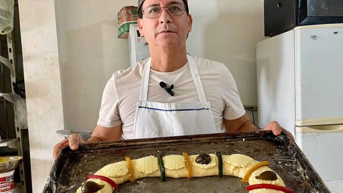 Día de Reyes: Elabora las tradicionales roscas desde hace cuatro décadas al ser parte de su vida Día de Reyes: Elabora las tradicionales roscas desde hace cuatro décadas al ser parte de su vida