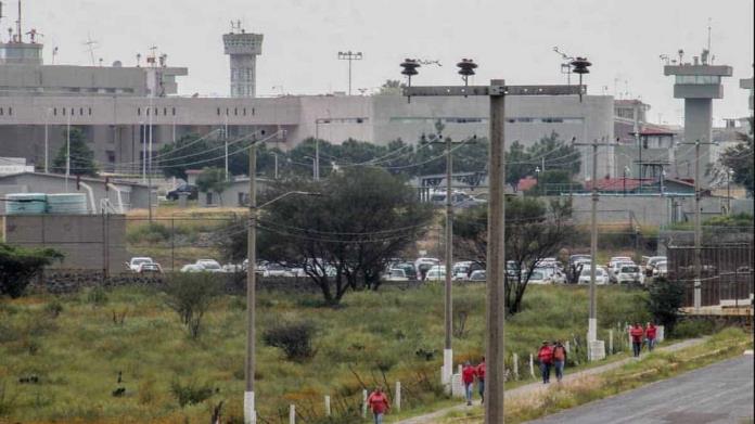 Cuatro palabras le dijo "El Güero" Palma a "El Chapo" Guzmán antes de su fuga de Puente Grande Cuatro palabras le dijo "El Güero" Palma a "El Chapo" Guzmán antes de su fuga de Puente Grande