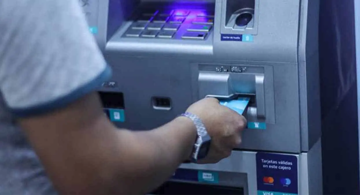 ¿En qué casos los bancos deberán pagarte los cargos no reconocidos?