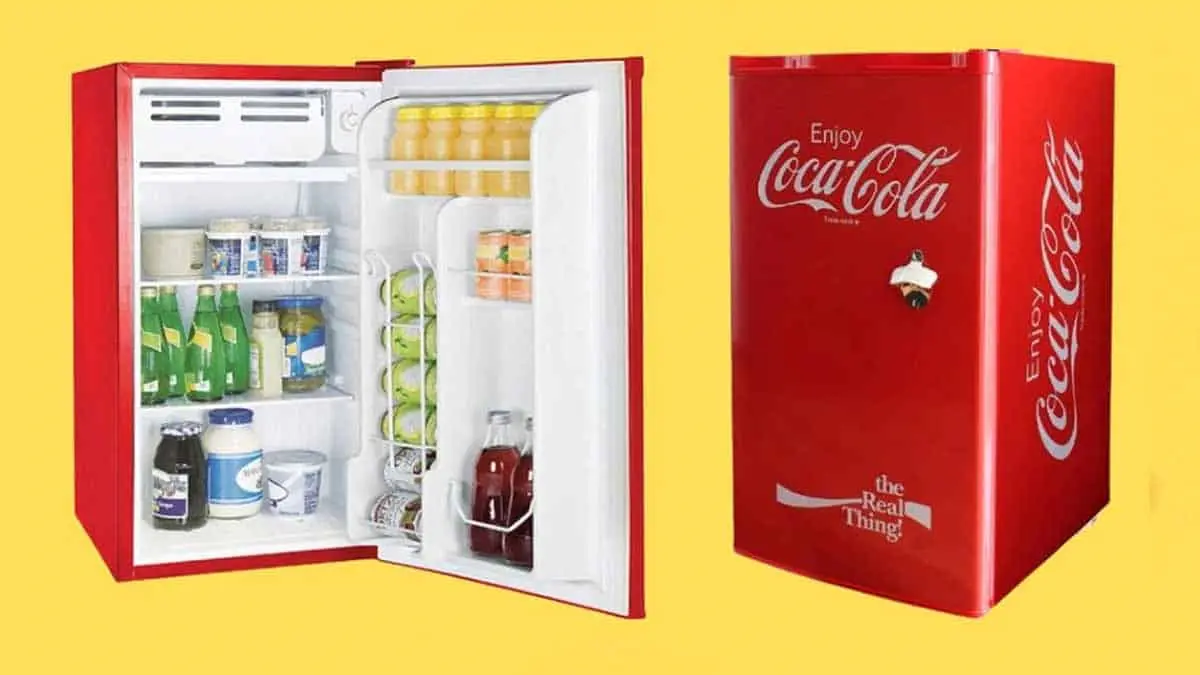 Elektra vende este frigobar Coca-Cola, con descuento