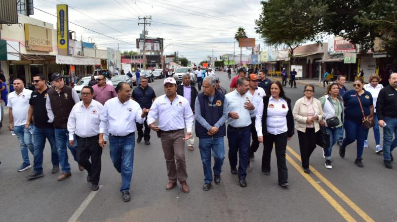 Marchan cetemistas en Cajeme en apoyo a la jornada de 40 horas; los recibe el alcalde