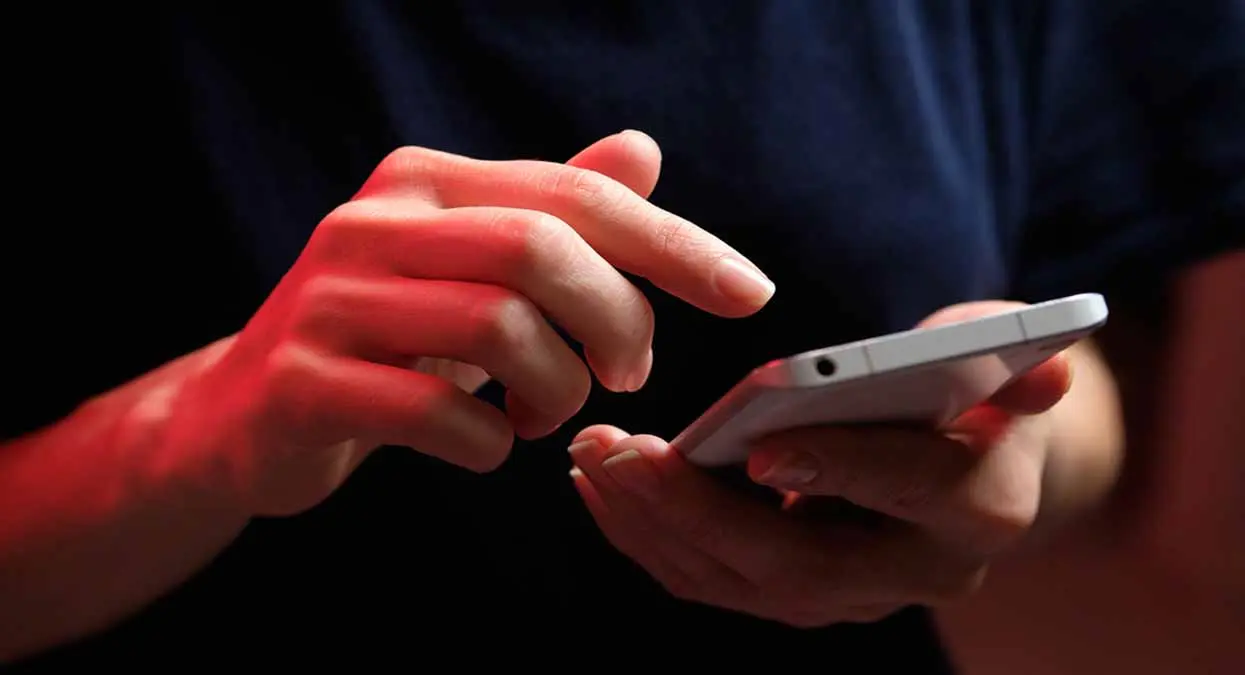 ¿Qué sucede si no se elimina la memoria caché de tu celular?