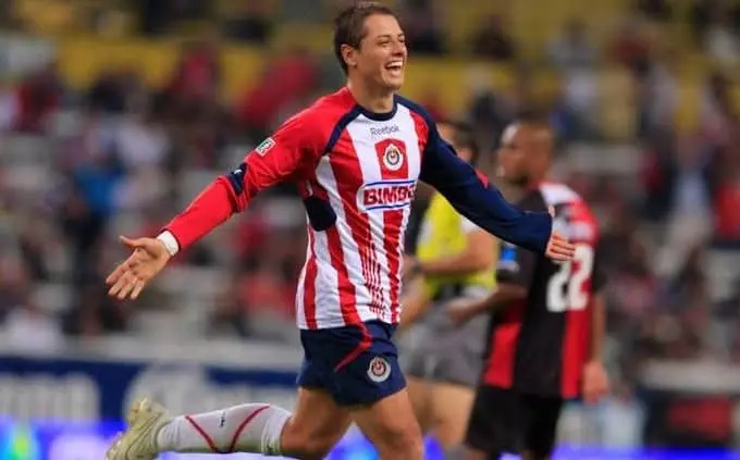 "Chicharito", ahora sí ya es oficial su regreso a las Chivas Rayadas del Guadalajara