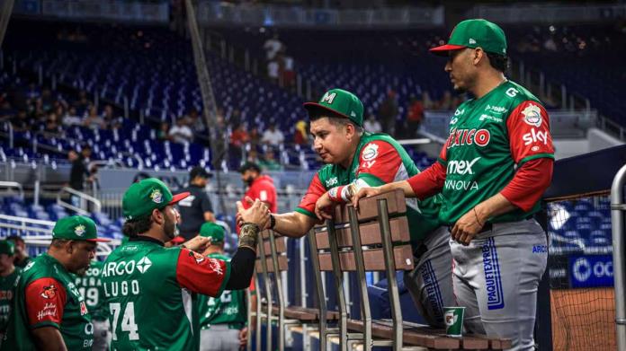 México mal y de malas, Panamá lo deja tendido en el terreno