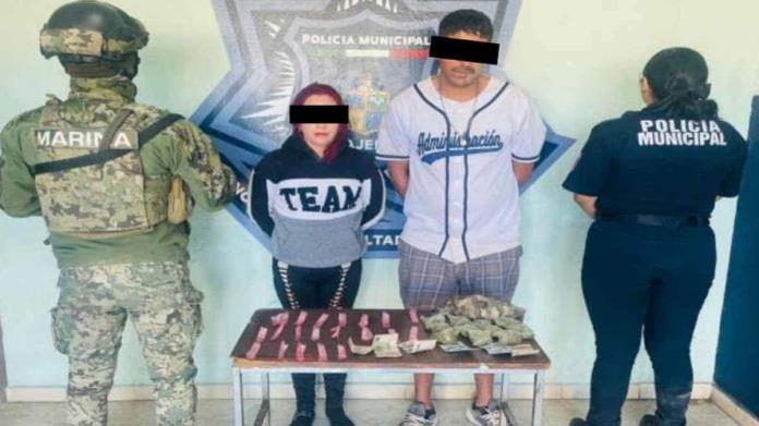Capturan a "parejitas" de narcomenudistas en operativos en Ciudad Obregón Capturan a "parejitas" de narcomenudistas en operativos en Ciudad Obregón