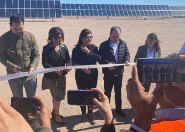 Inaugura Durazo Parque Solar en Puerto Libertad