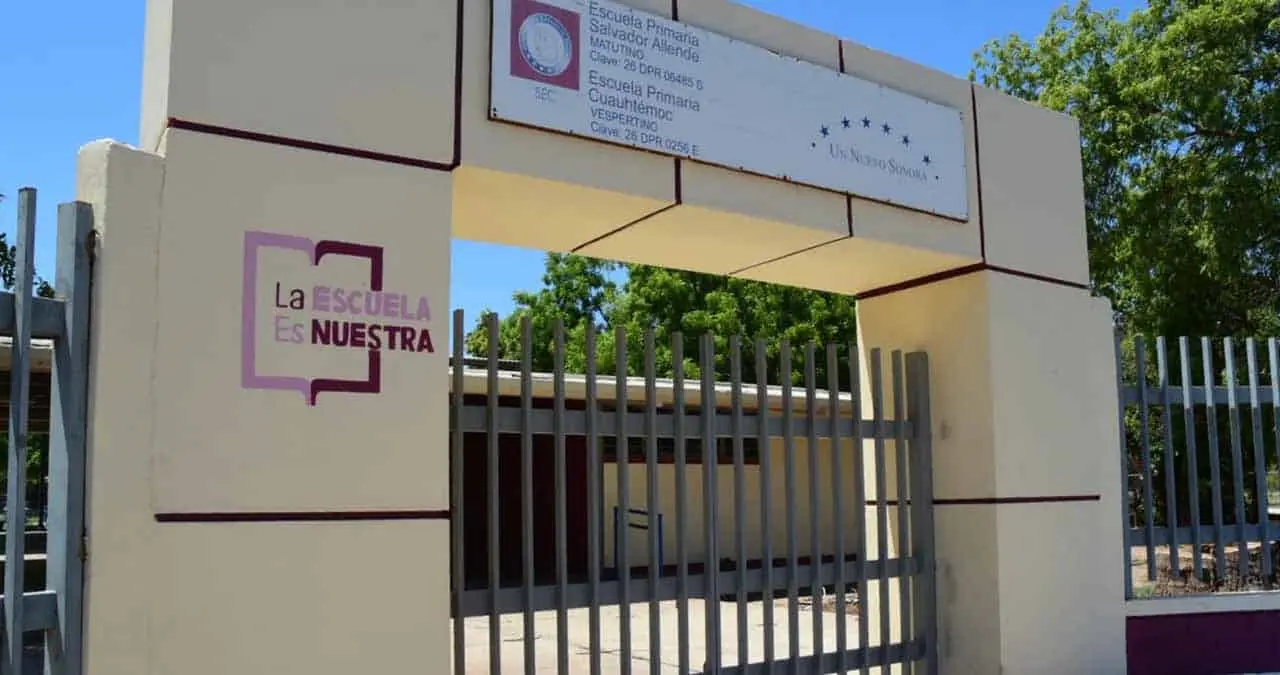 Apoya a 329 planteles “La Escuela es Nuestra”