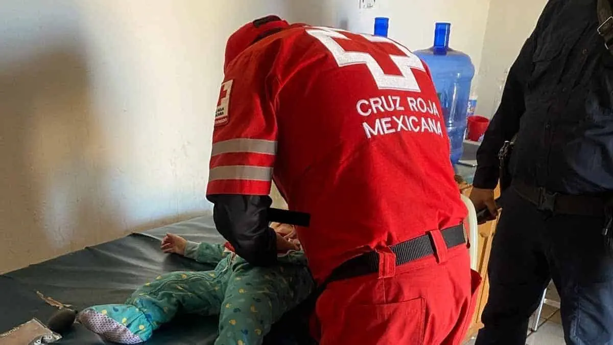 Policías Municipales de Cajeme auxilian a bebé